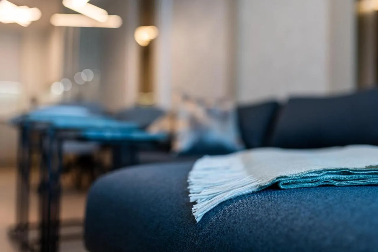 Ferienwohnung Sky Symphony Warna Apartment