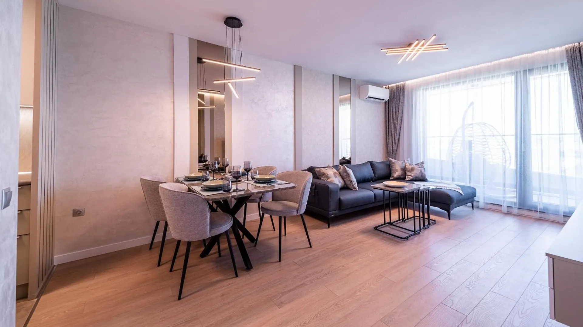 Ferienwohnung Sky Symphony Warna